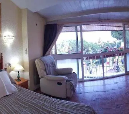 Holiday home Casa Luna En Playa De Santa Maria De Llorell *