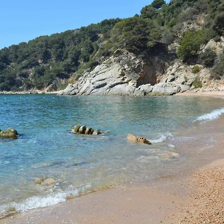 Casa Luna En Playa De Santa Maria De Llorell Holiday home Tossa de Mar